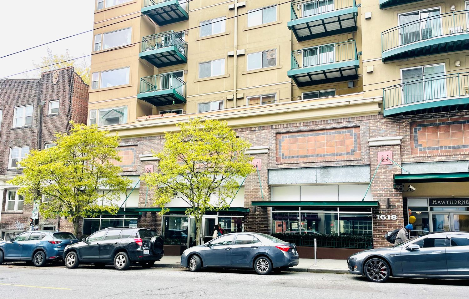Hawthorne: 1618 Bellevue Ave, Seattle, WA 98122